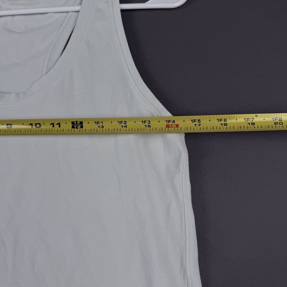 Lululemon Light Gray Racerback Tank Top Scoop Neck Athletic Fit Size 8 - Picture 6 of 9